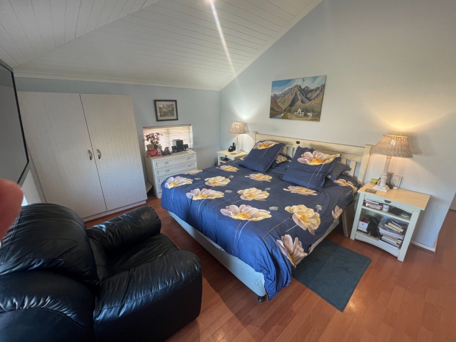 2 Bedroom Property for Sale in Keurboomstrand Western Cape